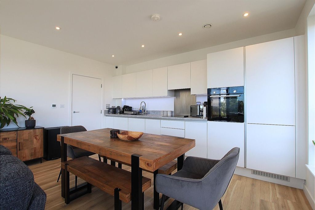 Property photo 3 of 13 Kitchen