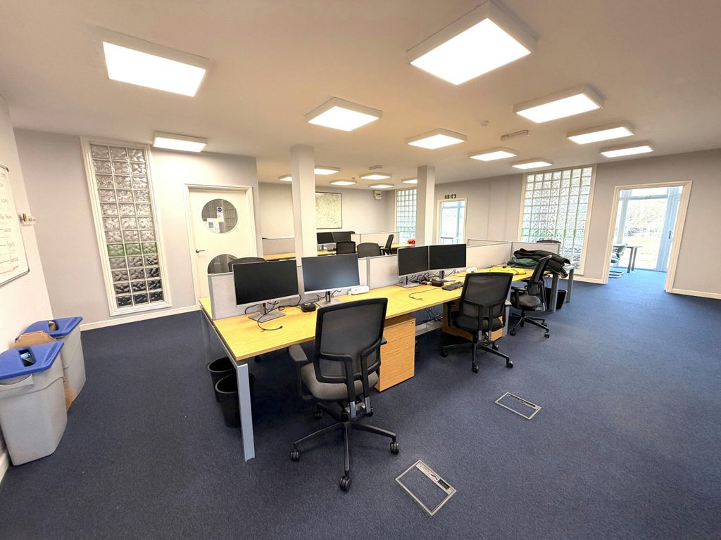 Property photo 3 of 8 Img_2698.Jpeg