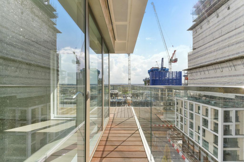 Property photo 3 of 9