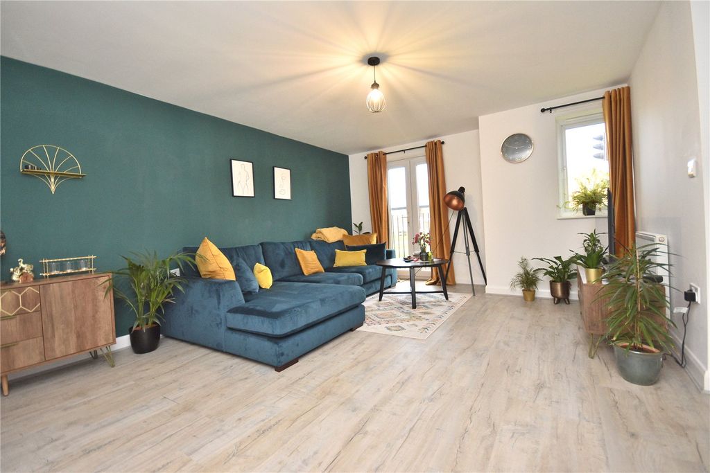 Property photo 2 of 10 Picture No. 04