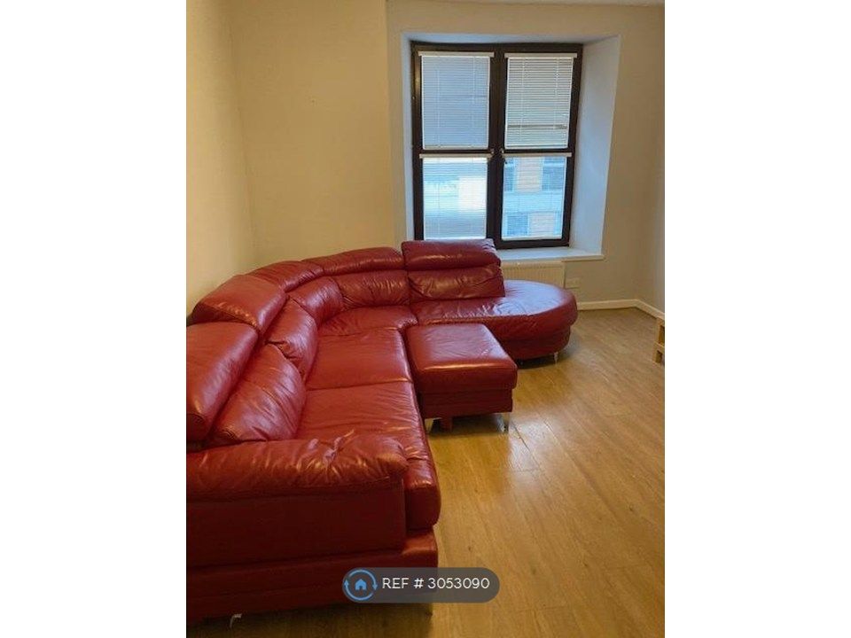 Property photo 3 of 15 Lounge