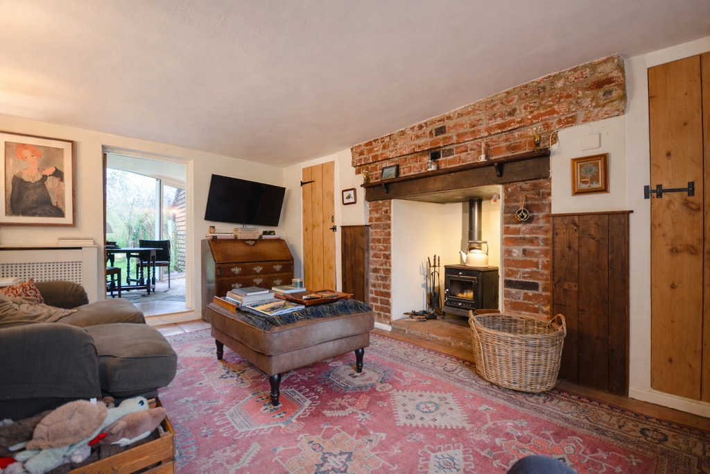 Property photo 2 of 13