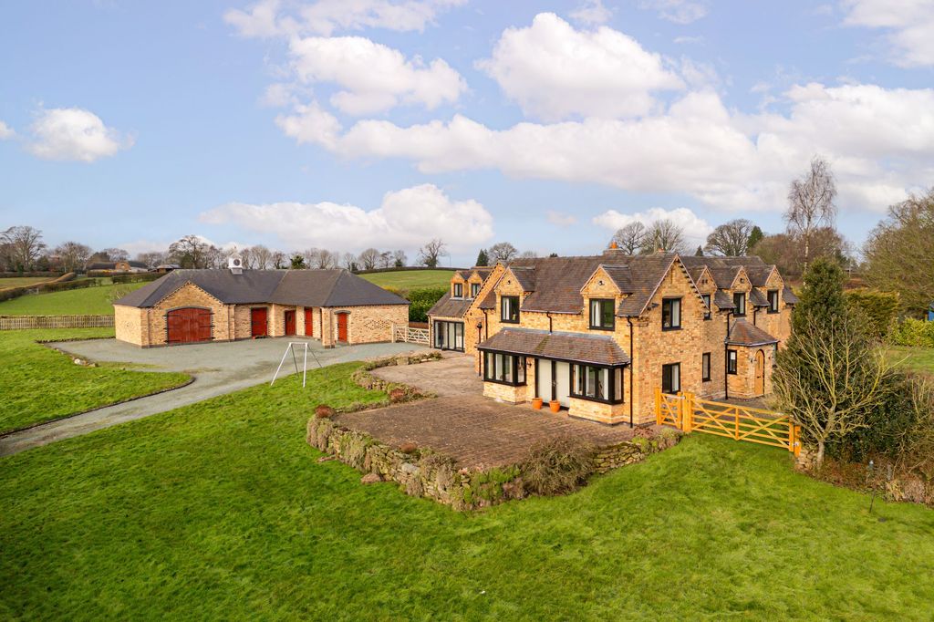 Property photo 1 of 51