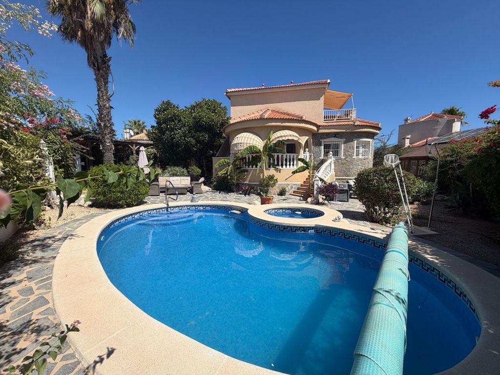 Property photo 1 of 33