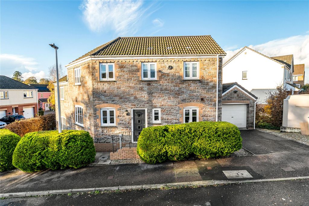 Property photo 1 of 20 Front Of House