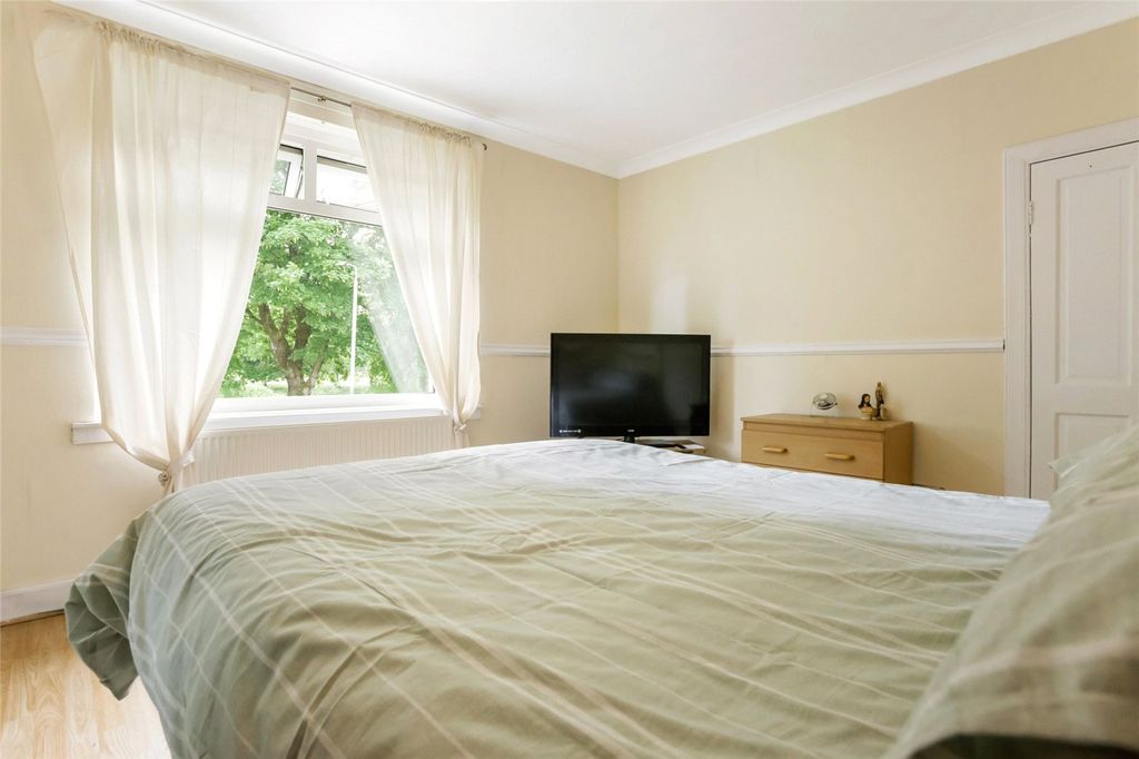 Additional image 11 of 2 bed flat for saleKirkness Street, Airdrie, North Lanarkshire ML6