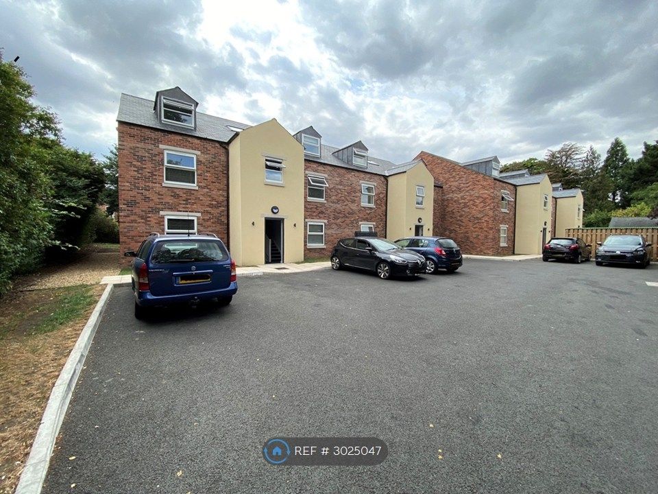 Property photo 1 of 9 Front Of Building