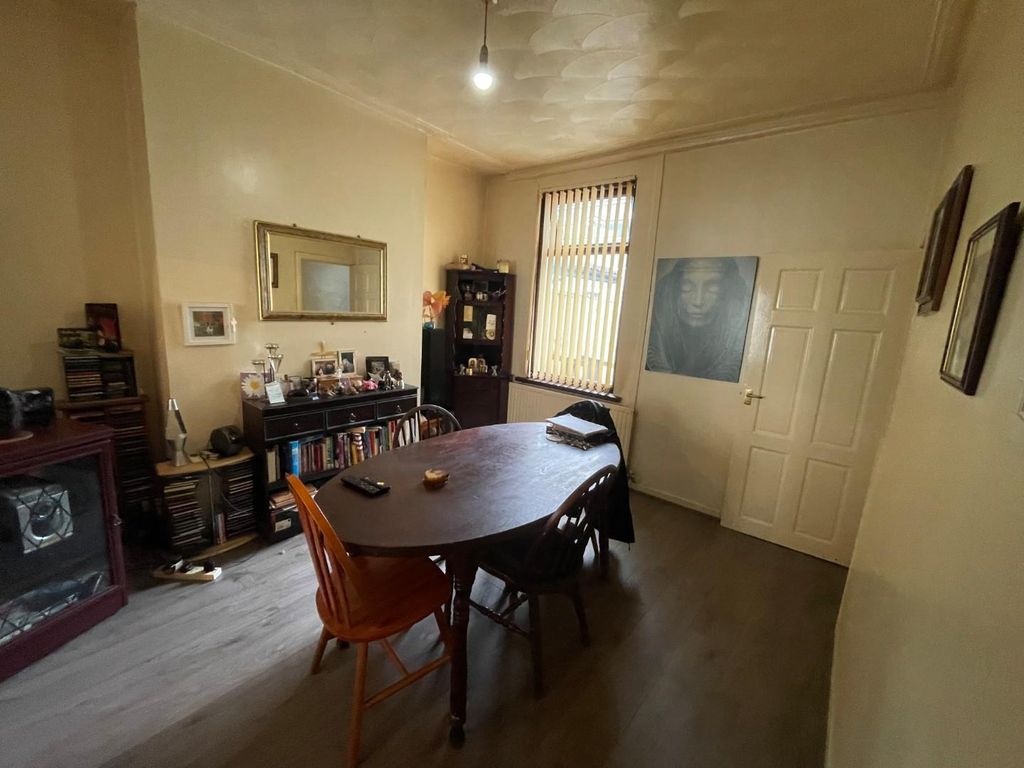 Property photo 3 of 10 Image00014.Jpeg