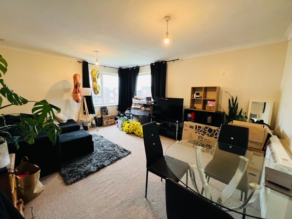 Property photo 3 of 6 Living Room