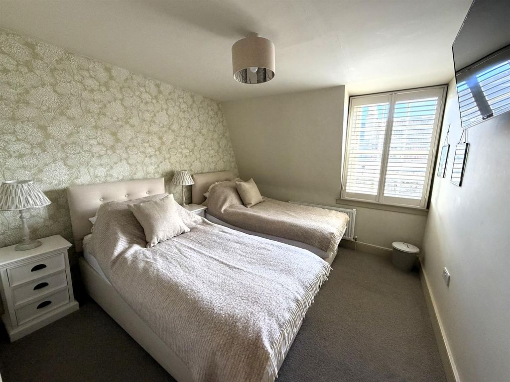 Additional image 11 of 5 bed property to rentSt James's Parade, City Centre, Bath BA1
