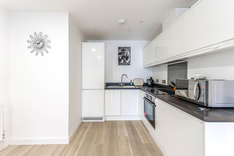 Property photo 3 of 16 Photo 4