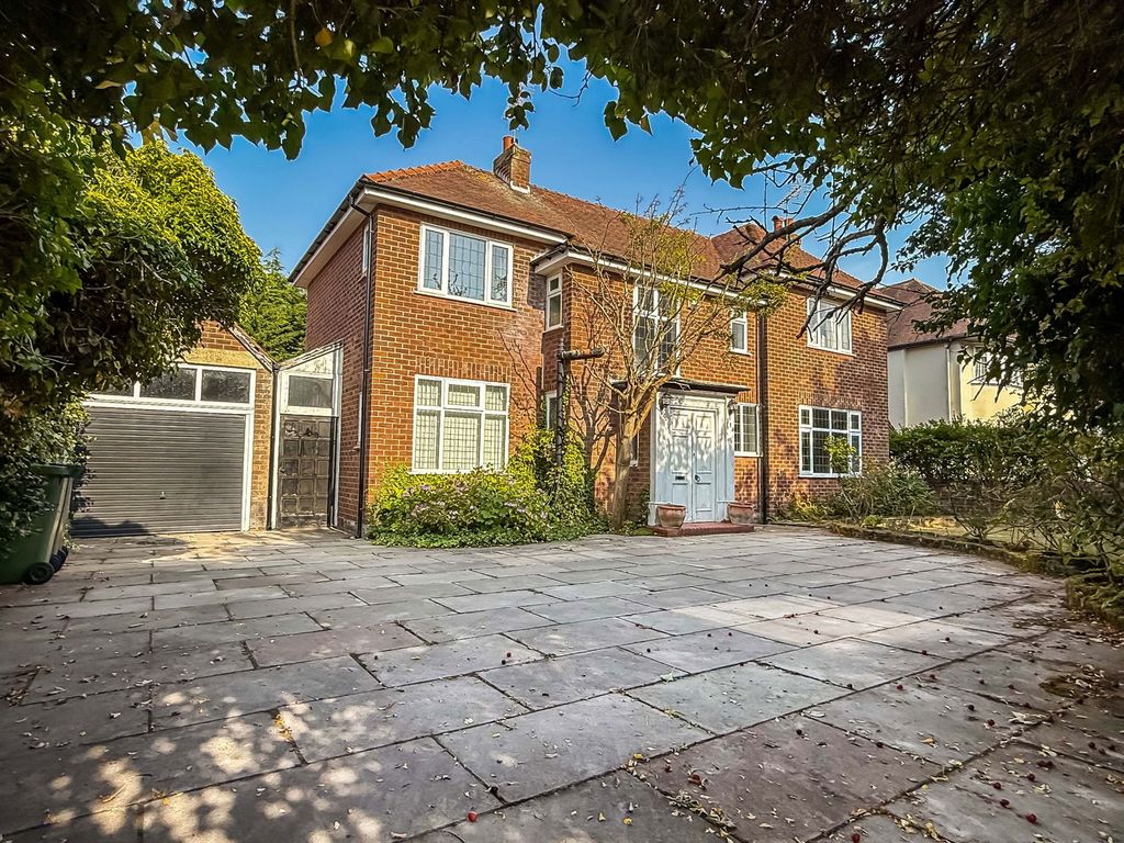 Property photo 1 of 26