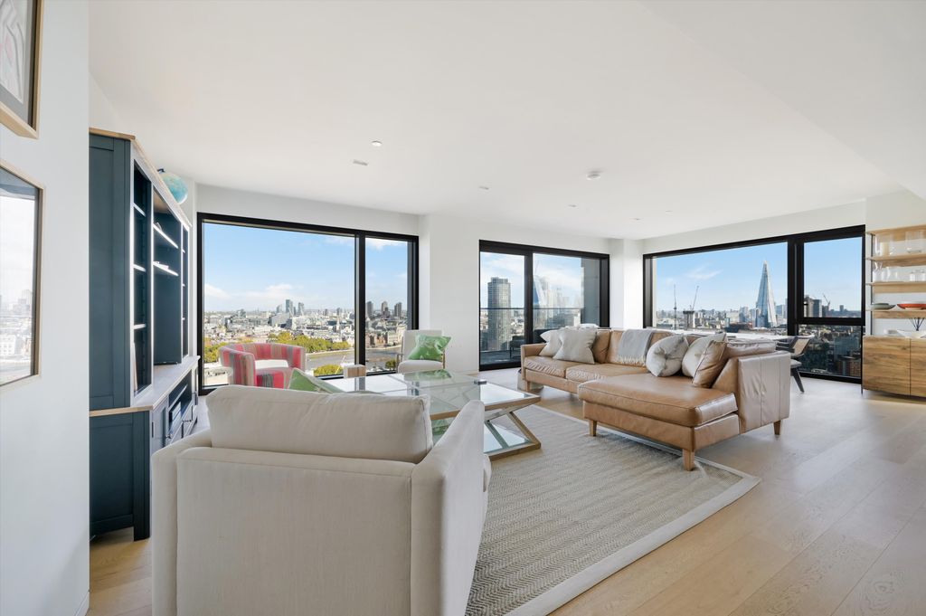 Property photo 1 of 19 Image