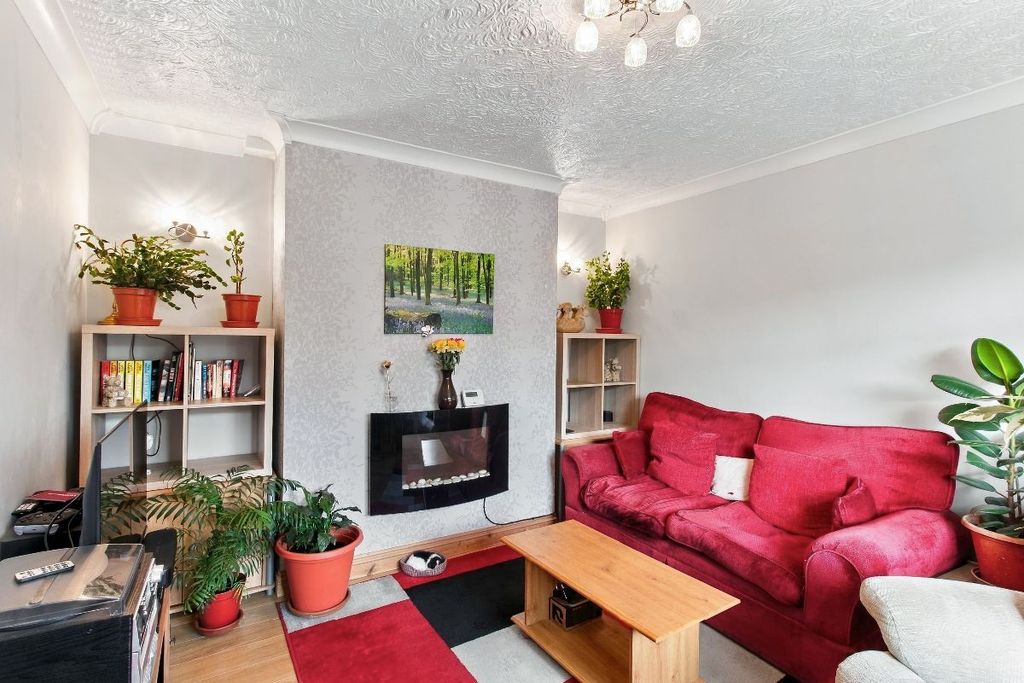 Property photo 2 of 19