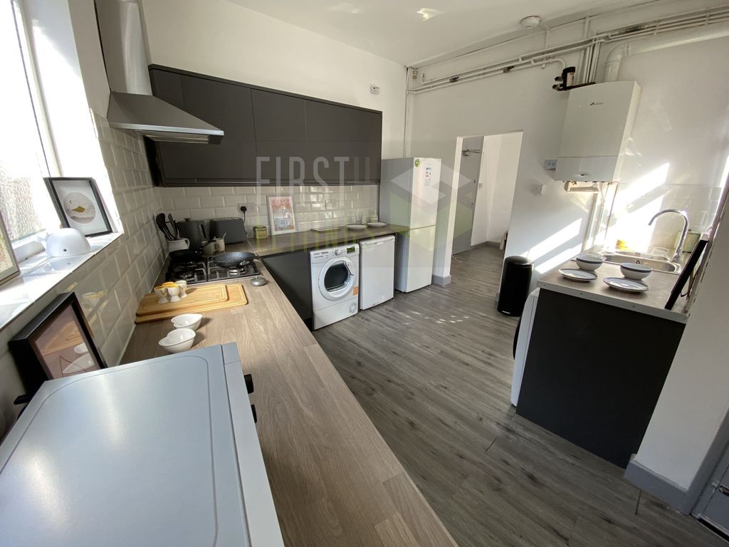 Property photo 2 of 19 Photo 8