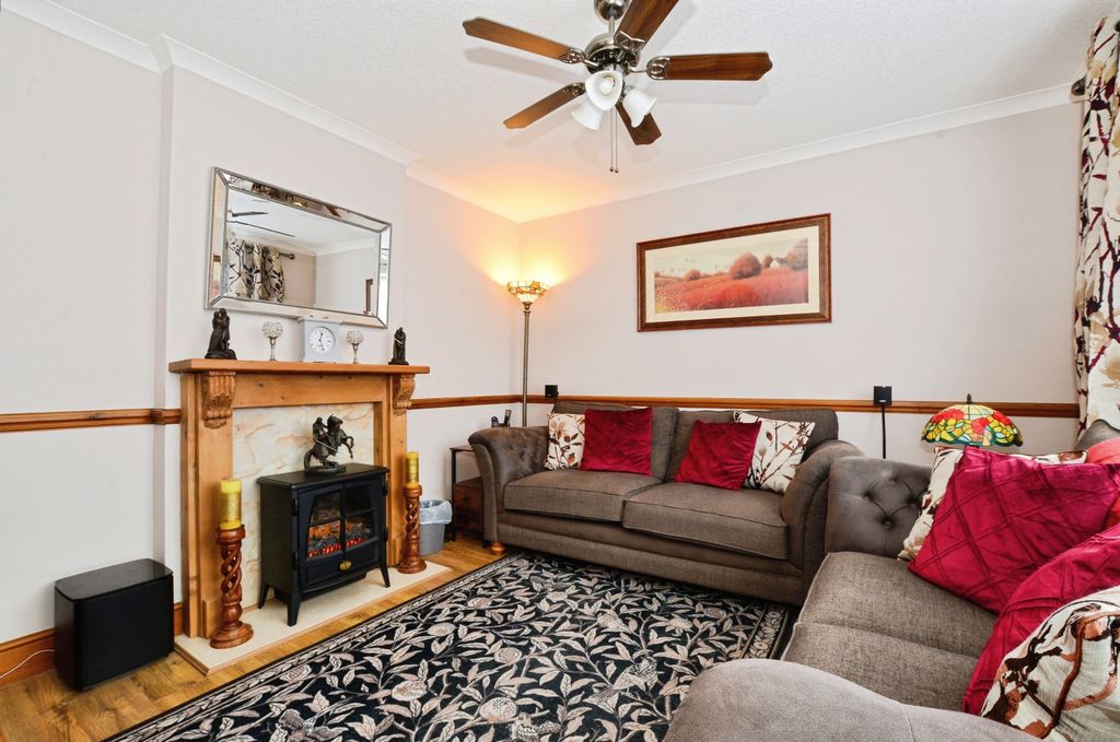 Property photo 2 of 19 Dsc_5288