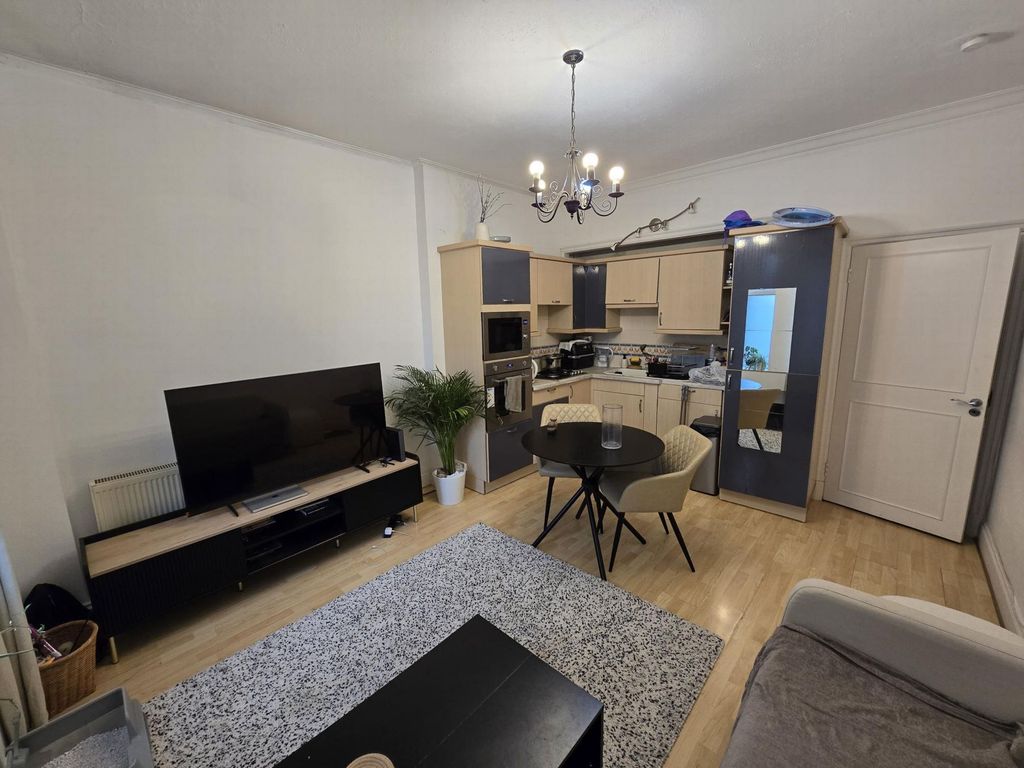 Property photo 2 of 6 Photo 2