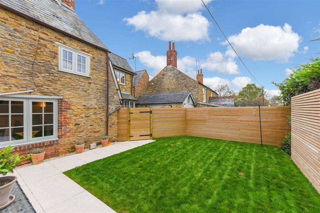 Property photo 3 of 30