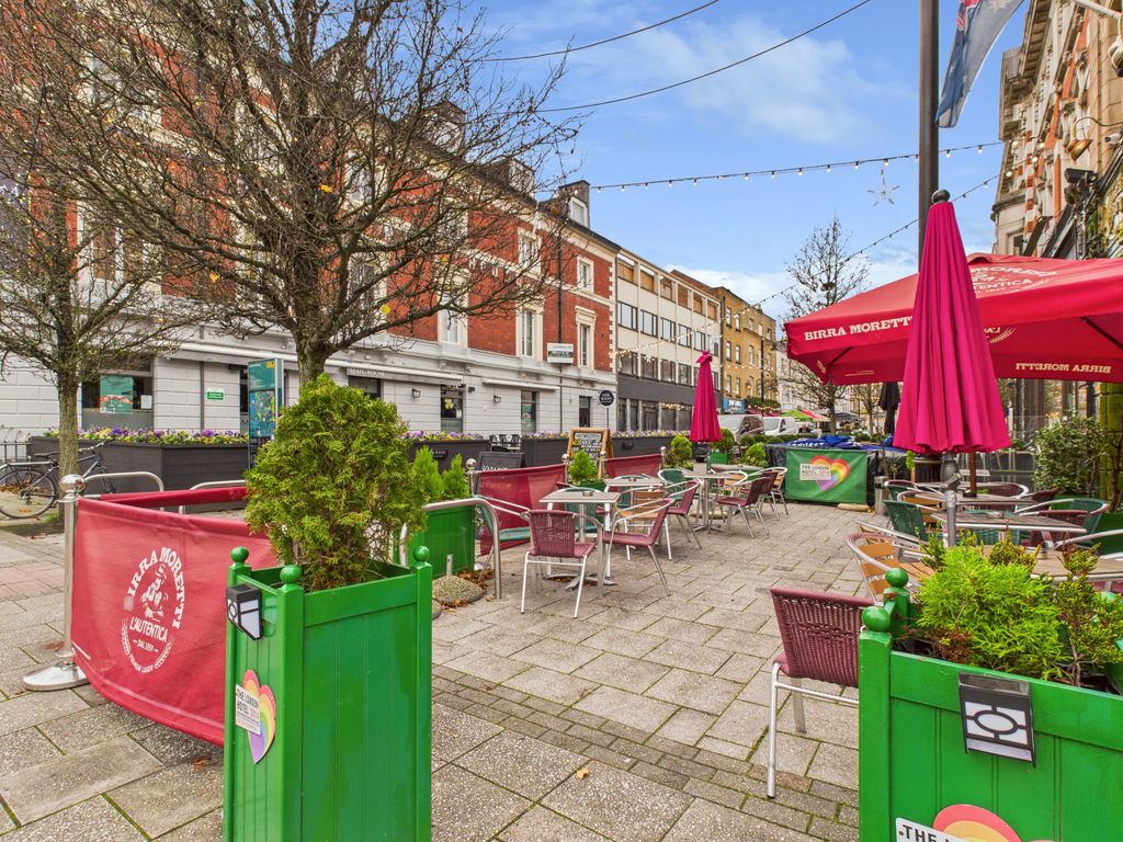 Property photo 2 of 11 Gallery