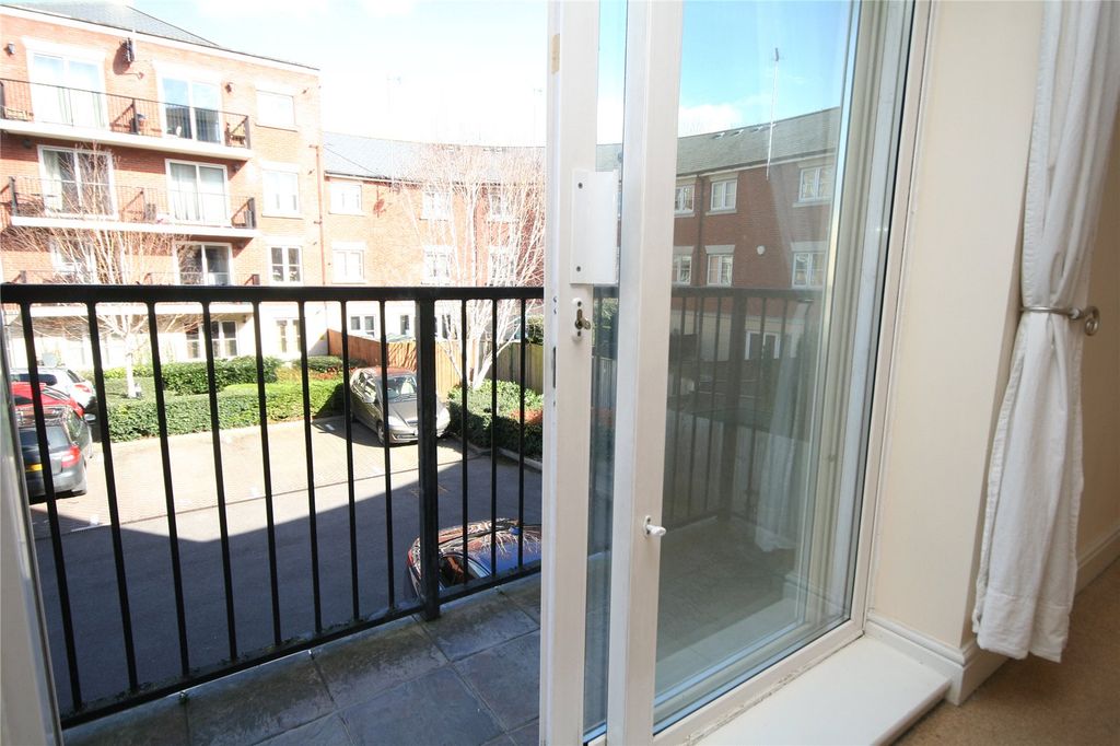 Property photo 2 of 10 Picture No. 21