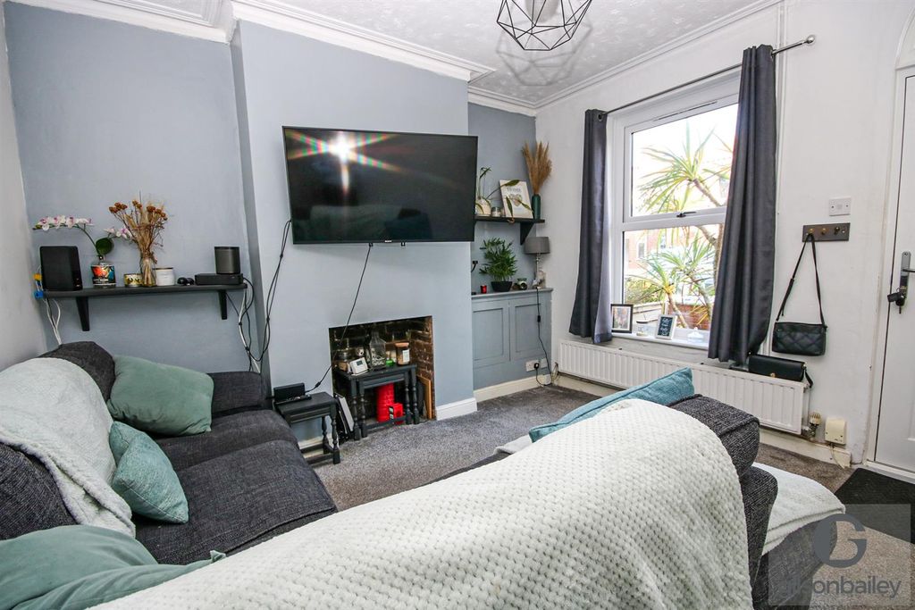 Property photo 2 of 13 Img_1955-2.Jpg