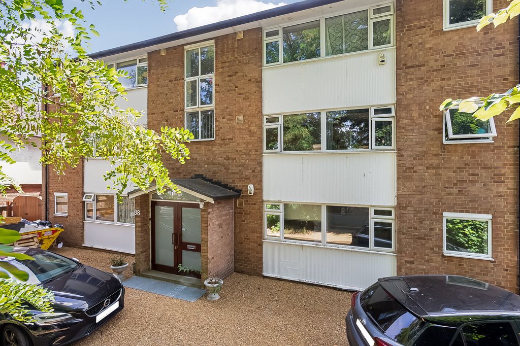Property photo 1 of 9