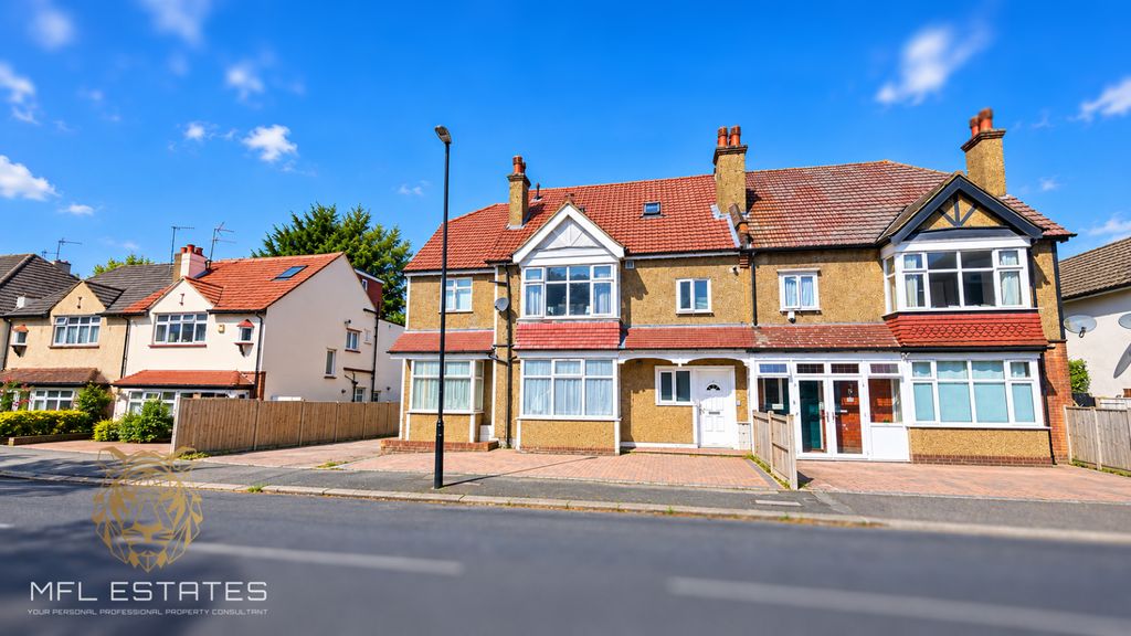 Property photo 1 of 12 2 Bedroom Ground Floor Maisonette To Rent In South Croydon Cr2 | Florence Road | Near Purley Oaks & Sanderstead Stations