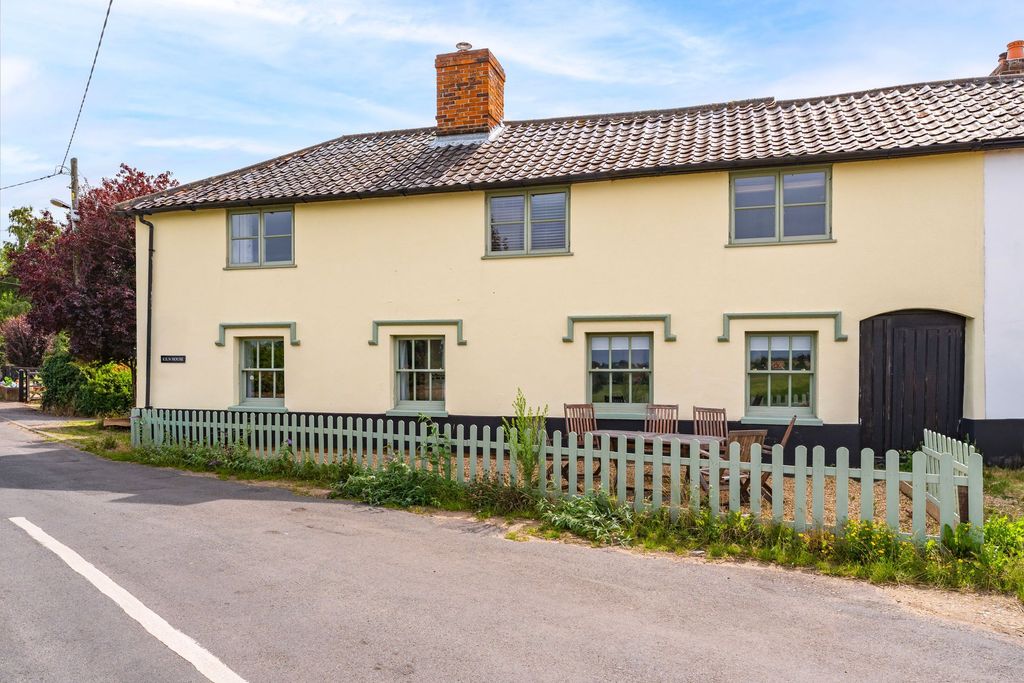 Property photo 1 of 43