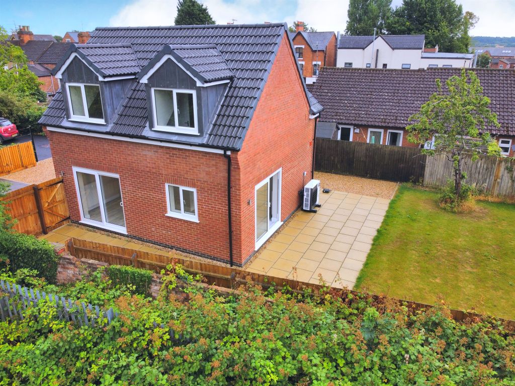 Property photo 2 of 18