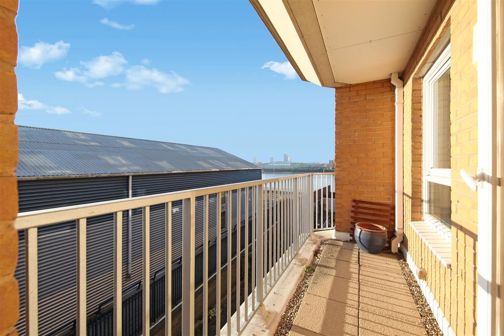 Property photo 1 of 18 Flat 11, Hera Court - 46Ndclq08Lupvcciabbz.Jpg