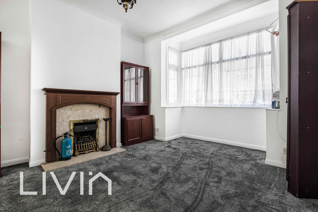 Property photo 3 of 24 025A9703