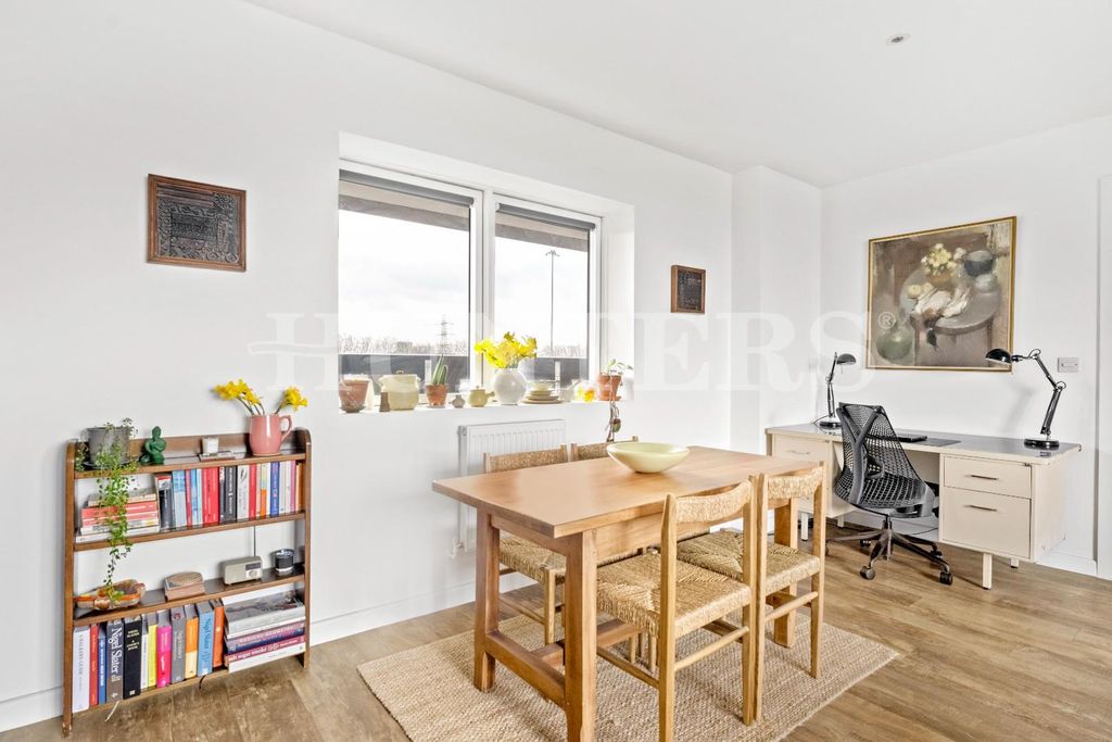 Property photo 3 of 11 _Akp5416.Jpg