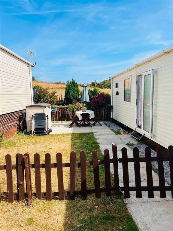 Property photo 2 of 41 Enclosed Garden