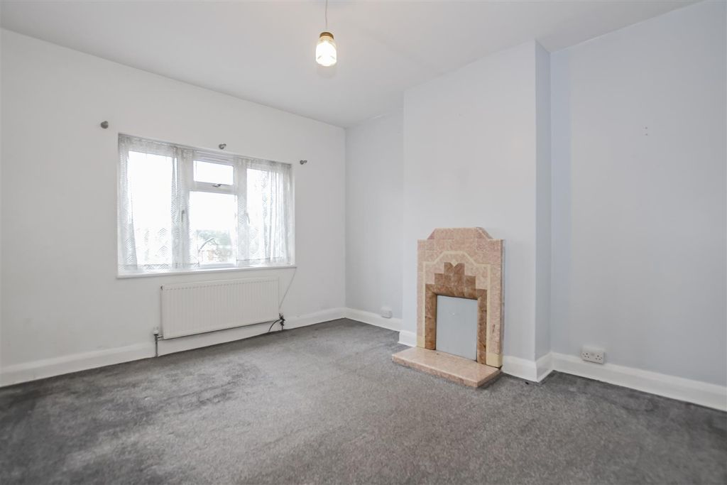 Property photo 3 of 11 2-Img_6063.Jpg