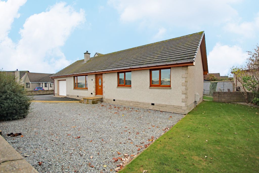 Property photo 1 of 37