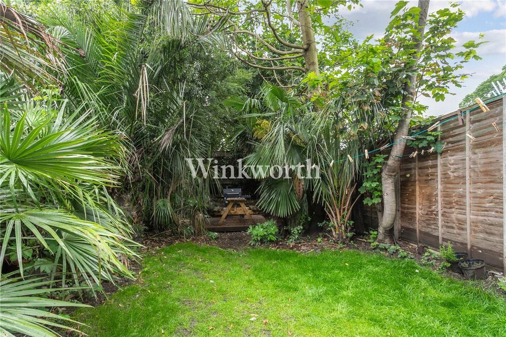 Property photo 3 of 12 Picture No. 11