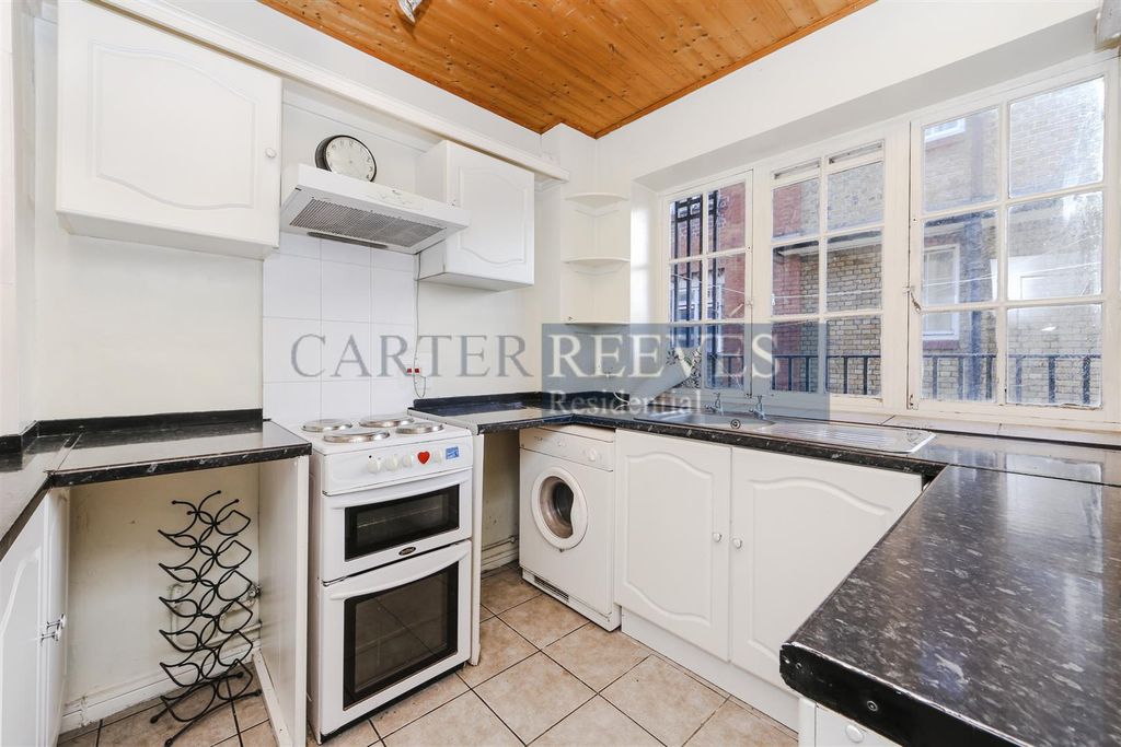 Property photo 1 of 10 Kitchen.Jpg