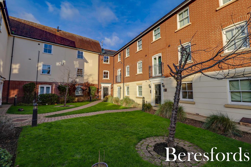 Property photo 1 of 10 Front