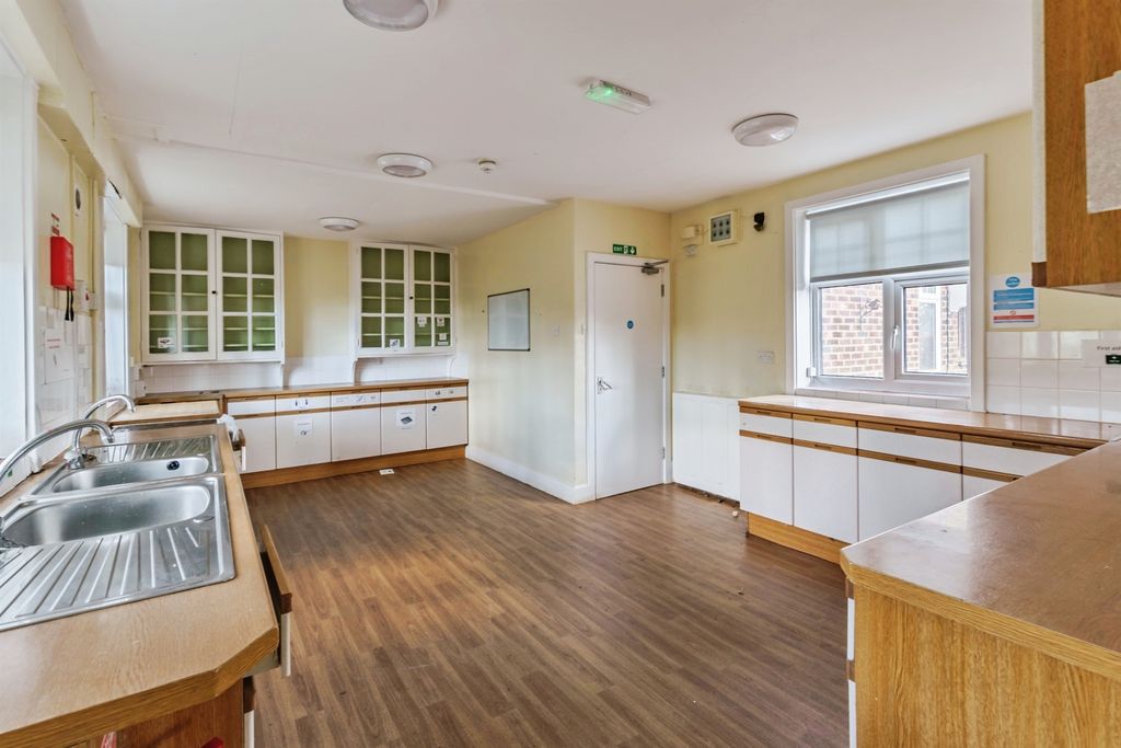 Additional image 5 of 6 bed detached house for saleSt. Piers Lane, Lingfield RH7
