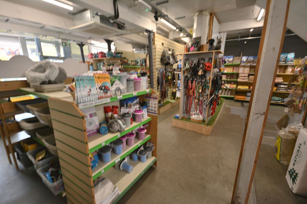 Property photo 2 of 12 Shop Floor