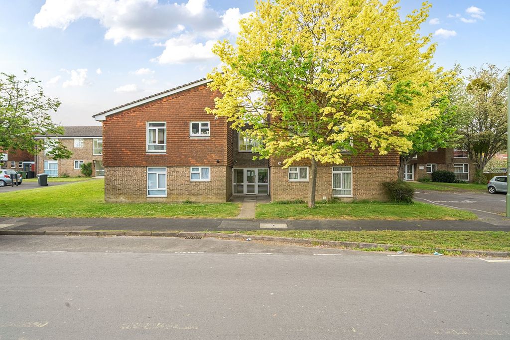 Property photo 1 of 11