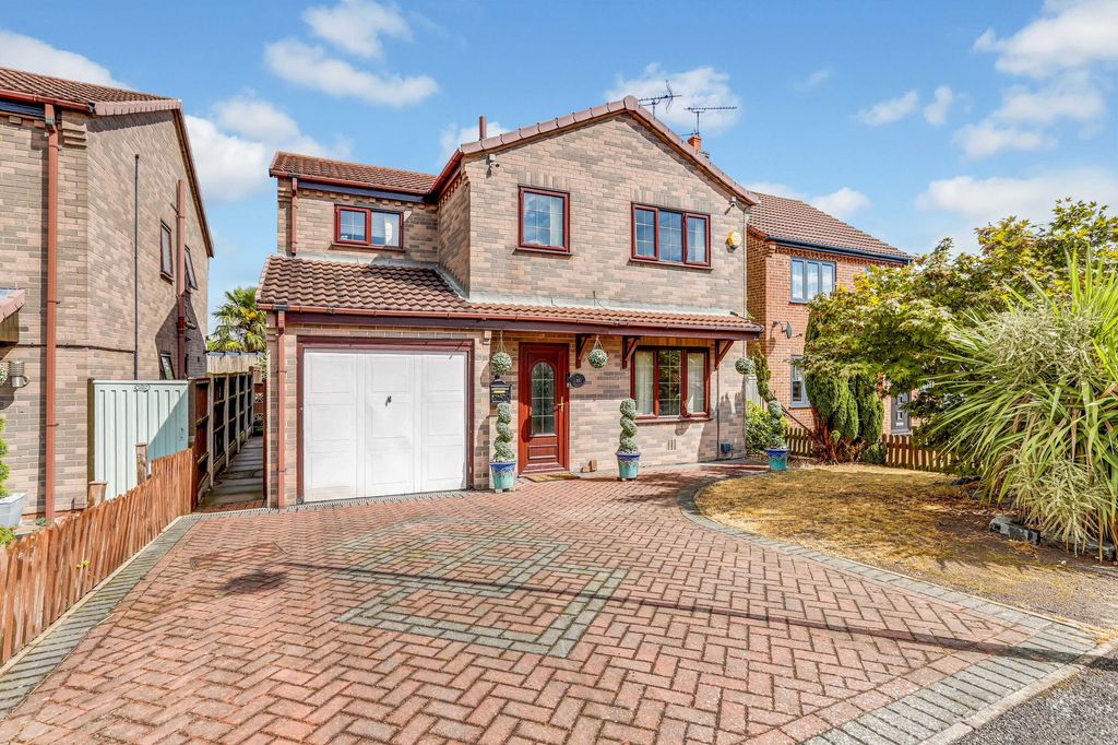 Property photo 1 of 26