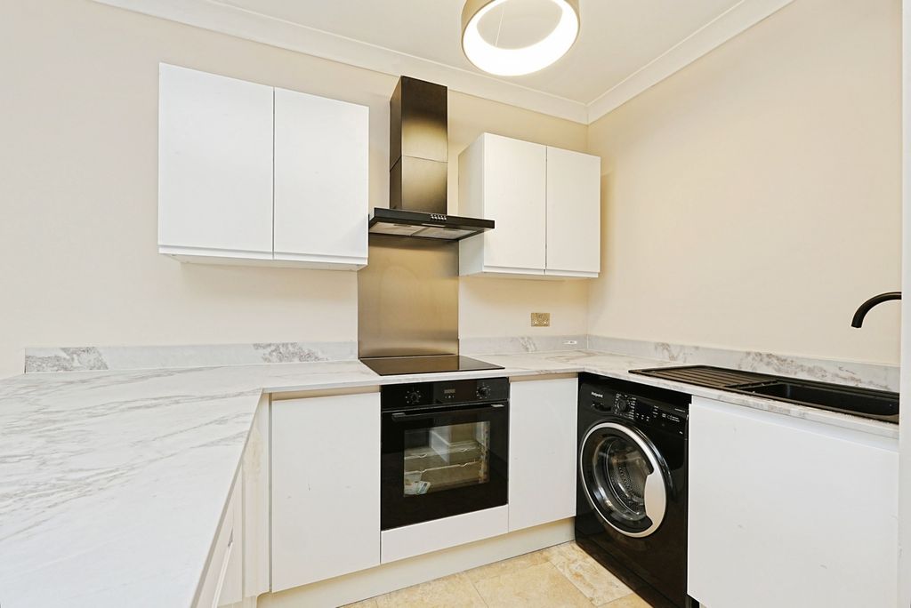 Property photo 2 of 19 Pbox-Img.Jpg