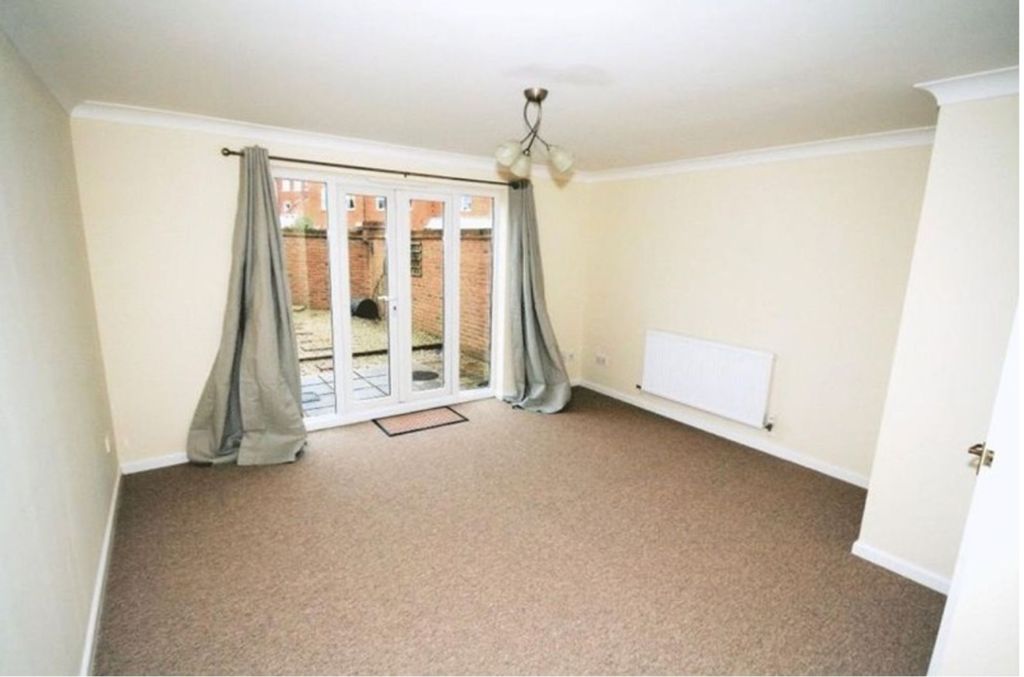 Property photo 3 of 9 Living Room