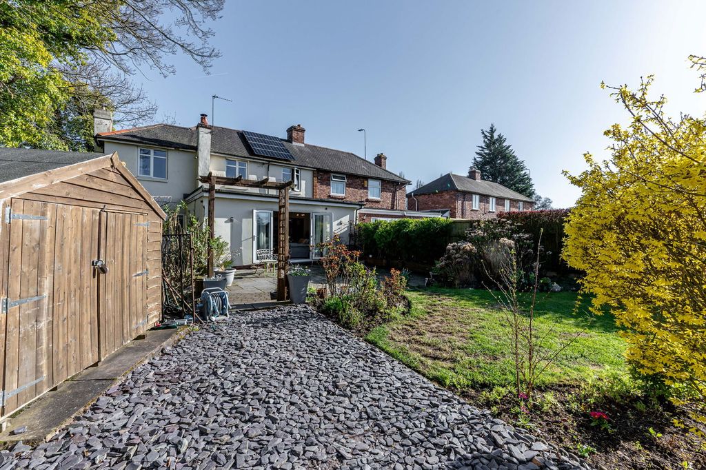 Property photo 2 of 27