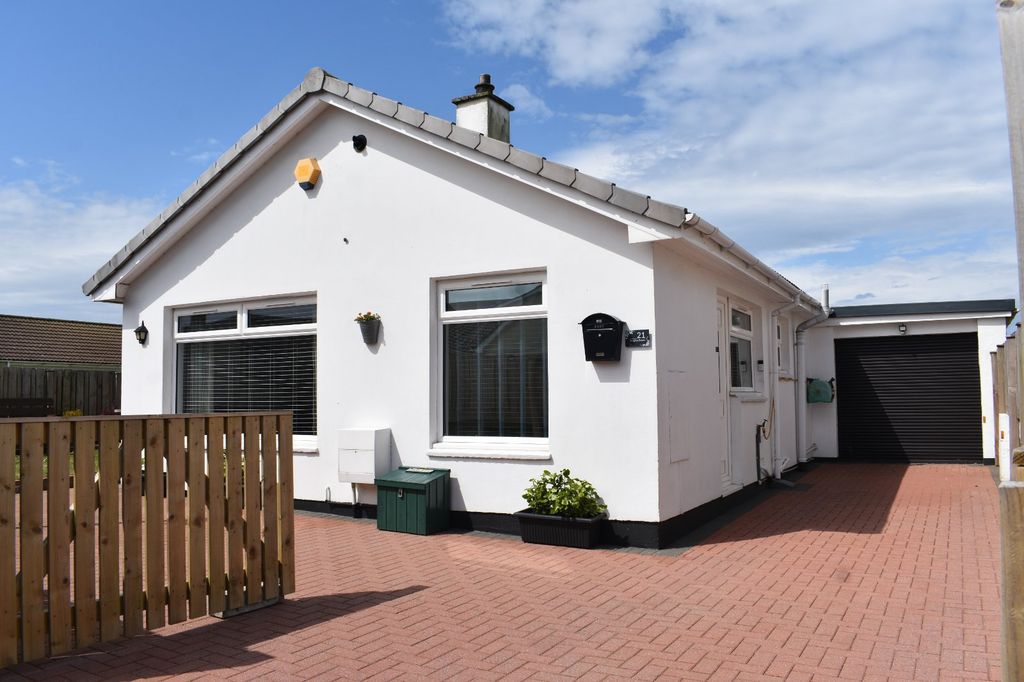 Property photo 1 of 17 Picture No. 02