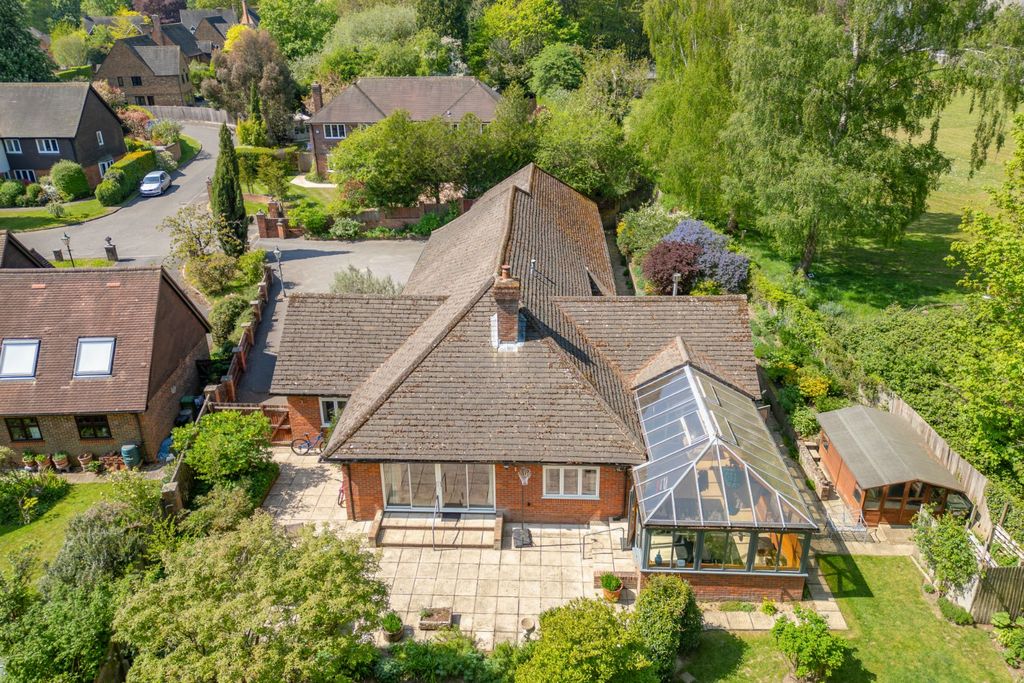 Additional image 5 of 4 bed bungalow for saleLatimer Way, Knotty Green, Beaconsfield, Buckinghamshire HP9
