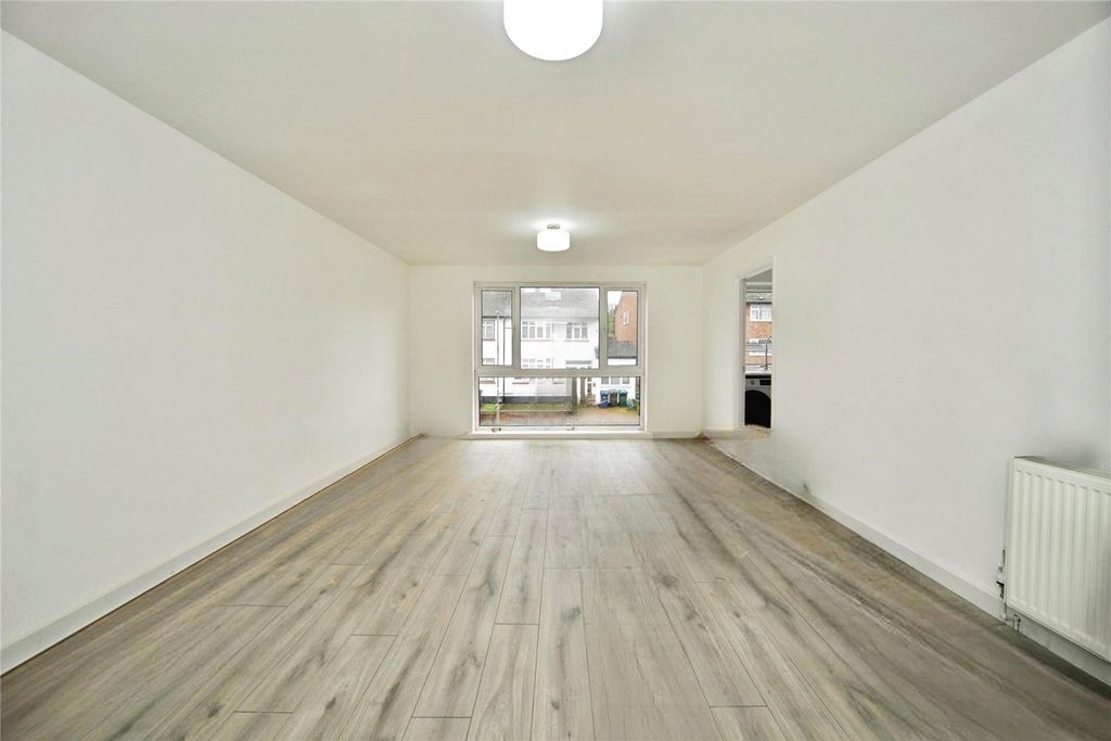 Property photo 3 of 17 Picture No. 39