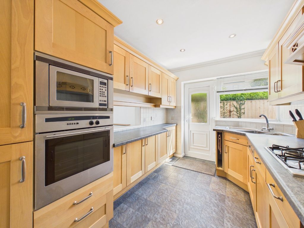 Property photo 2 of 18 5414817