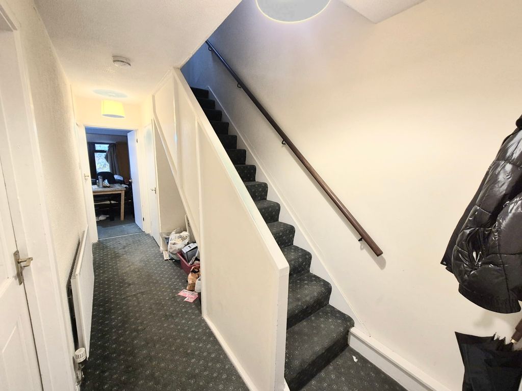 Property photo 2 of 13 Image